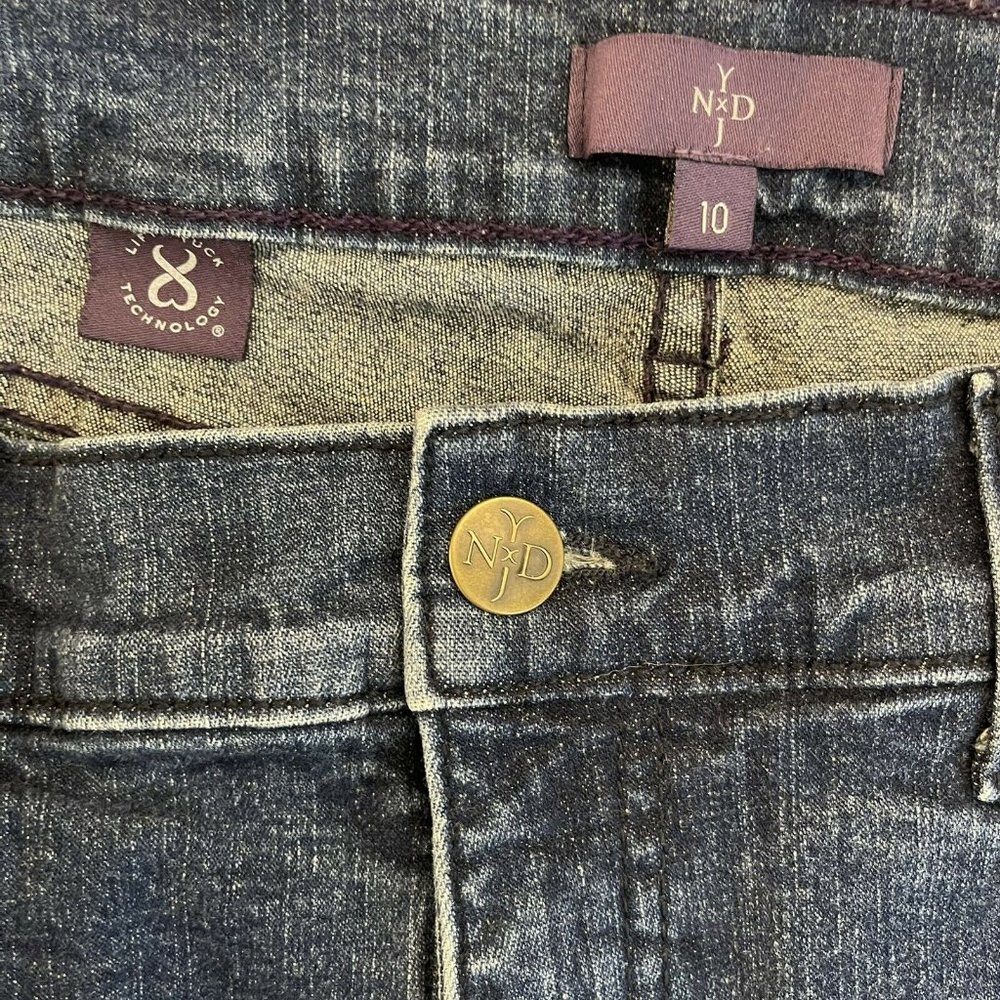 NYDJ Capris Jeans Size 10 - Picture 6 of 7